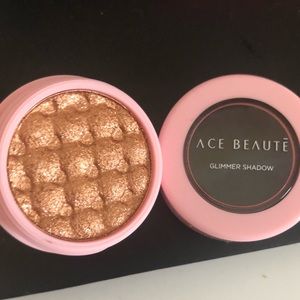 ❤️NWT Ace Beaute "Iced Latte" Glitter Eyeshadow❤️